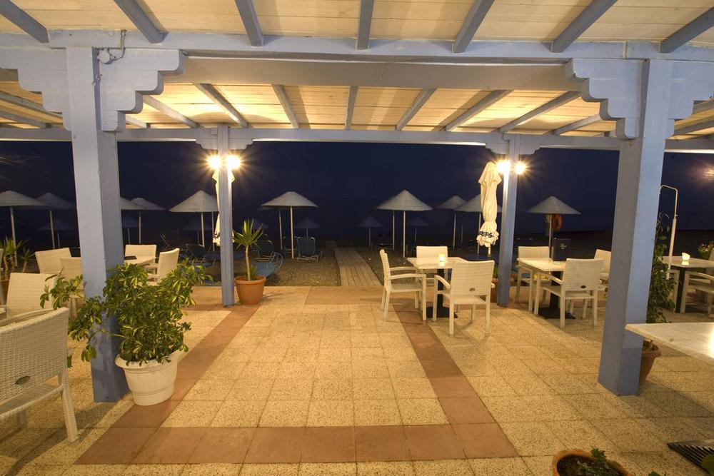 Coriva Beach Hotel & Bungalows Kucunári Étterem fotó